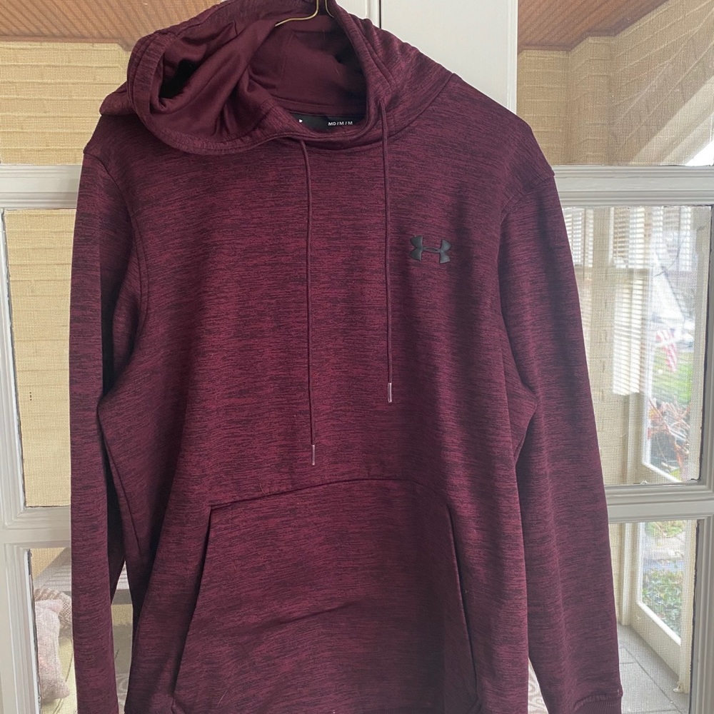 Under Armour Sweatshirt